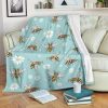 BEE AND WHITE DAISY BEST SELLER FLEECE BLANKET GIFT FOR FAN